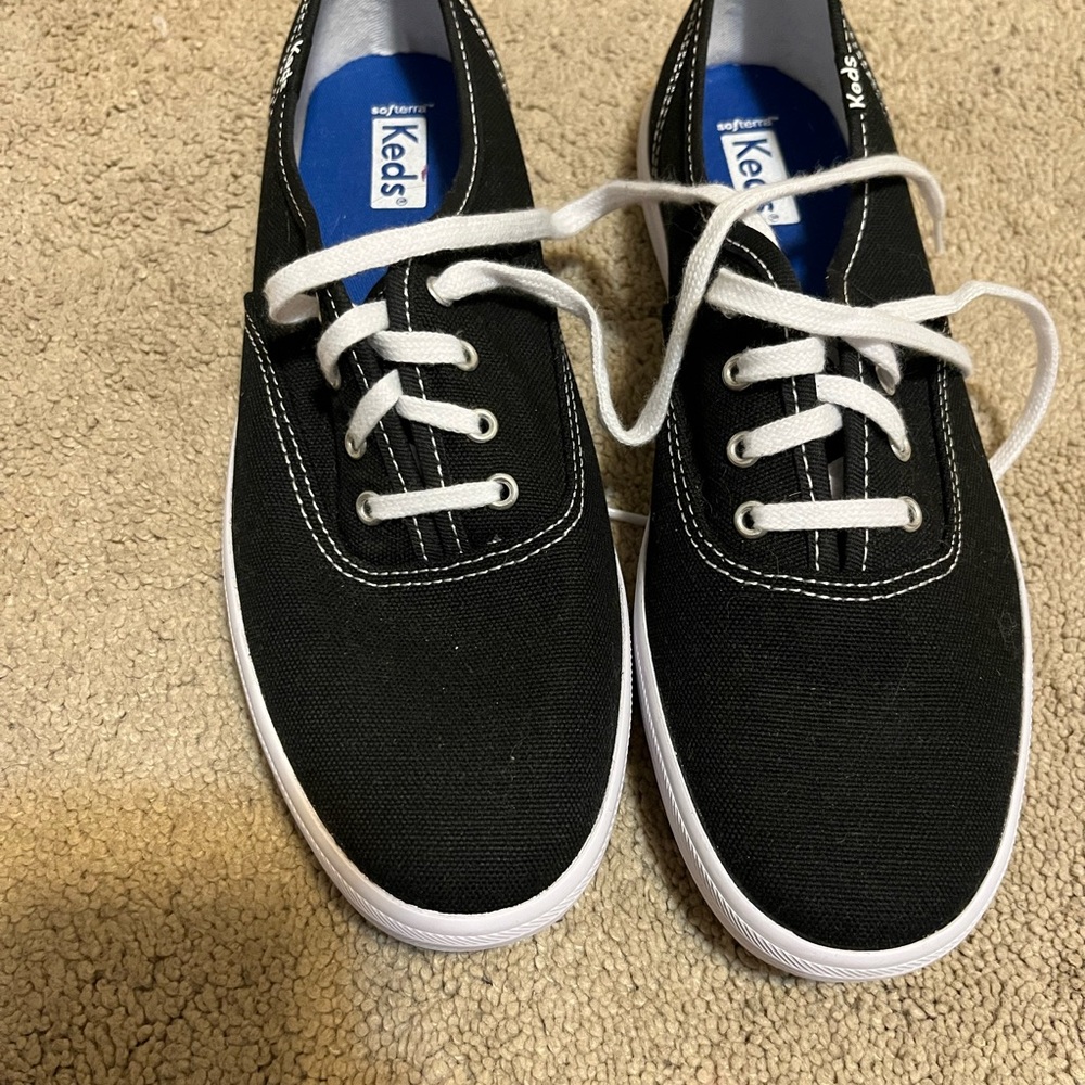 Keds Women’s Black Canvas Sneakers
